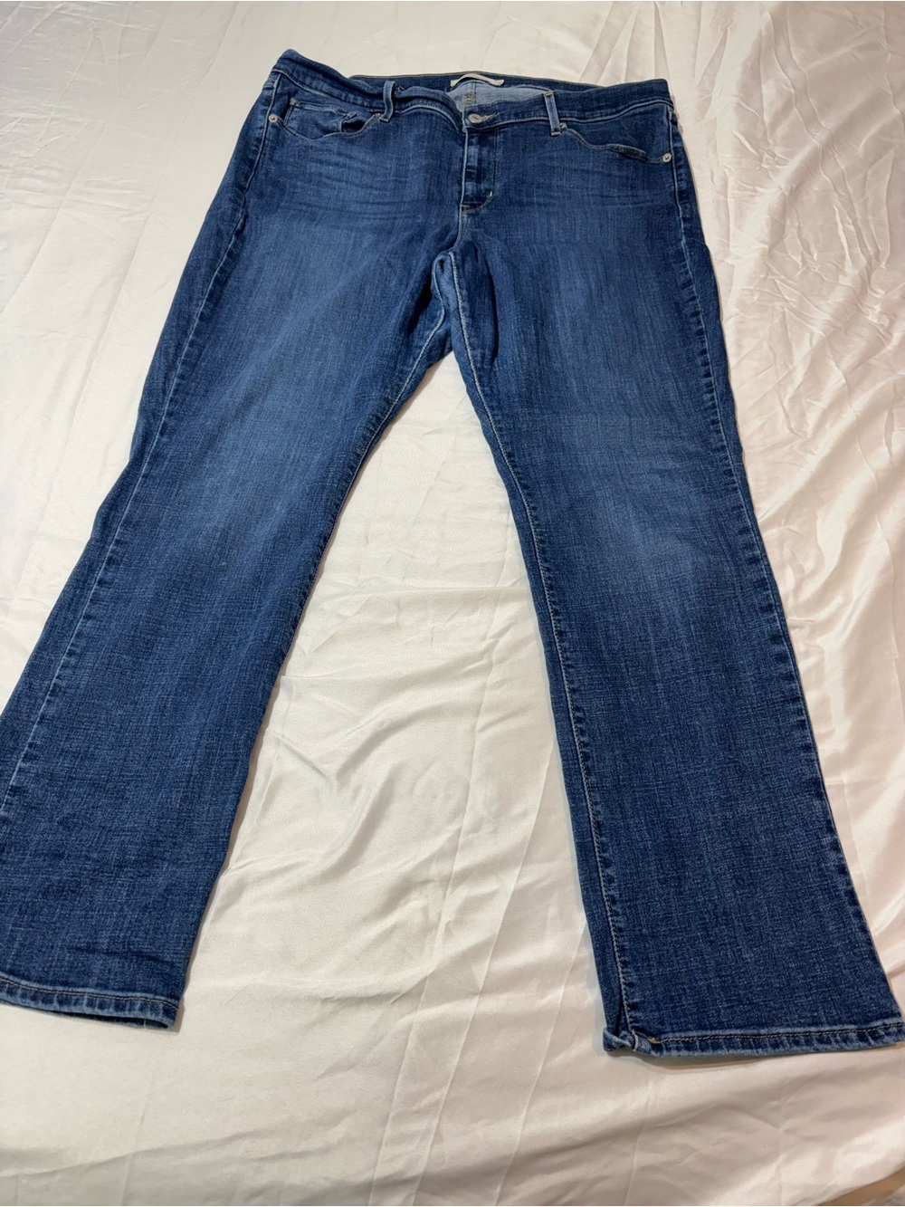 Levis Classic Straight Jeans Womens 18 Medium Blue Sculpt Stretch 39250-0030